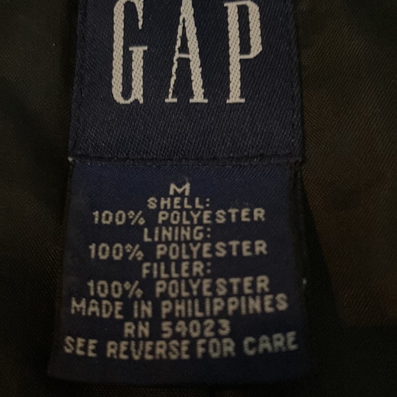 Women’s Gap NWOT black rain coat - Picture 2 of 2